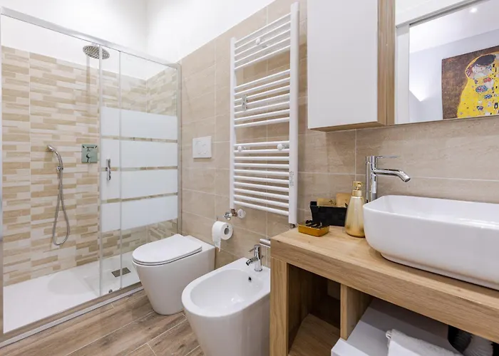 Jonathan - Citta Studi & Porta Venezia - *